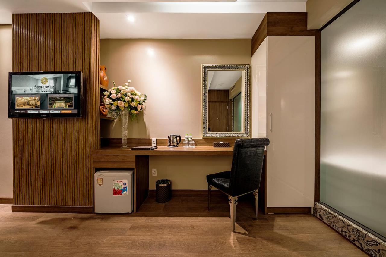 Sunflower Luxury Hotel Ho Chi Minh-staden Exteriör bild