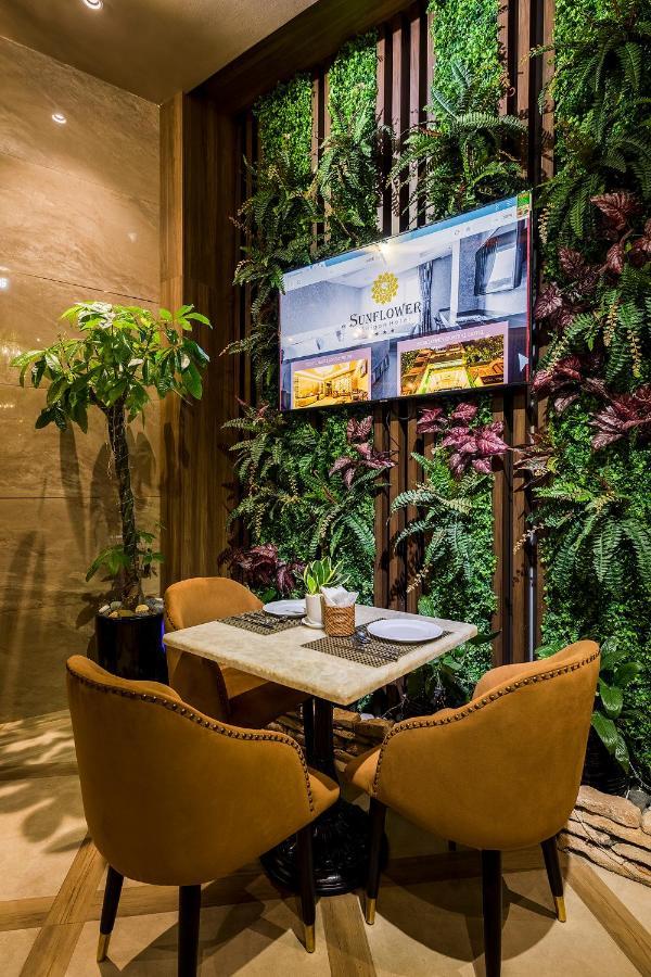 Sunflower Luxury Hotel Ho Chi Minh-staden Exteriör bild