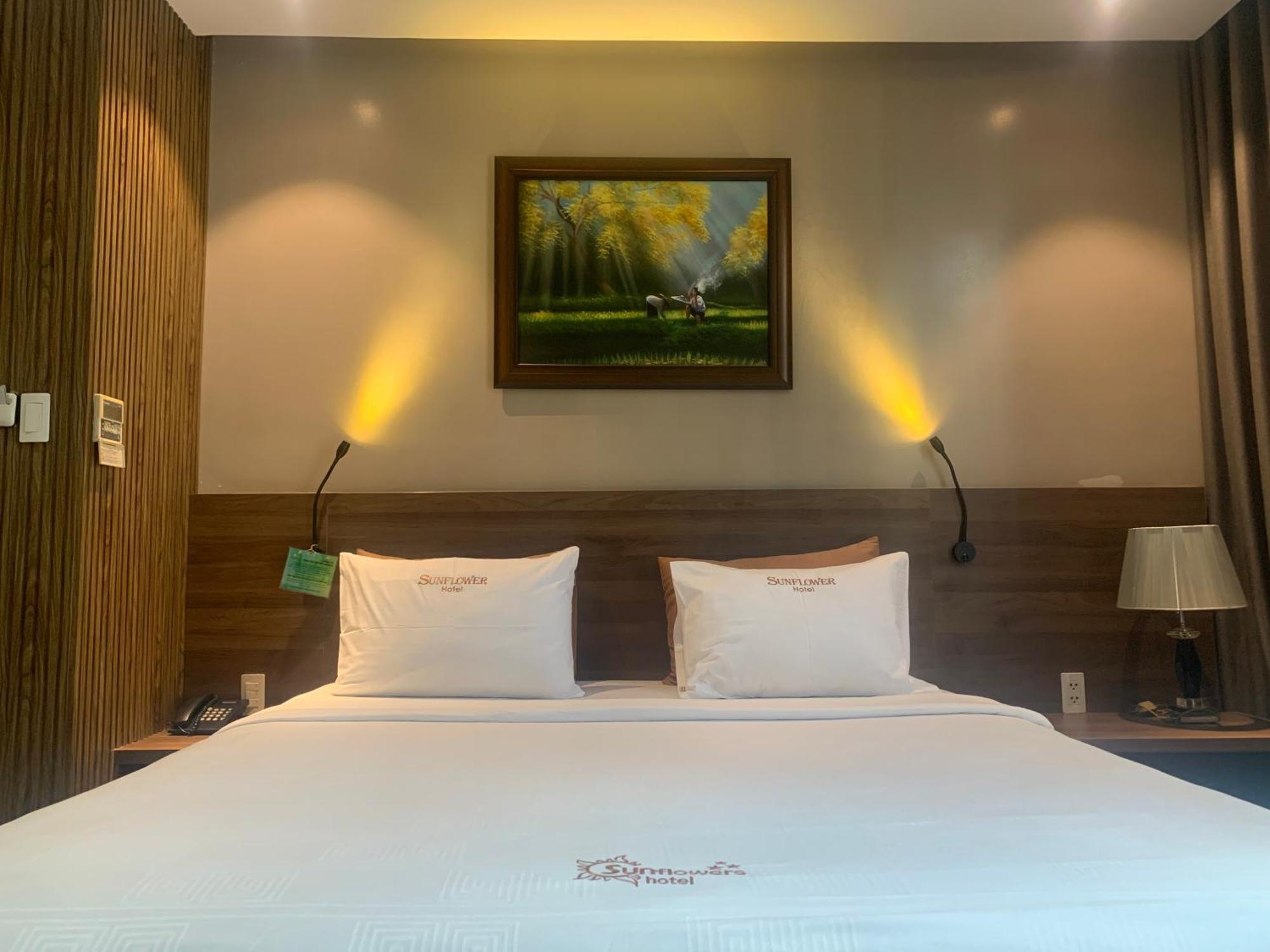 Sunflower Luxury Hotel Ho Chi Minh-staden Exteriör bild