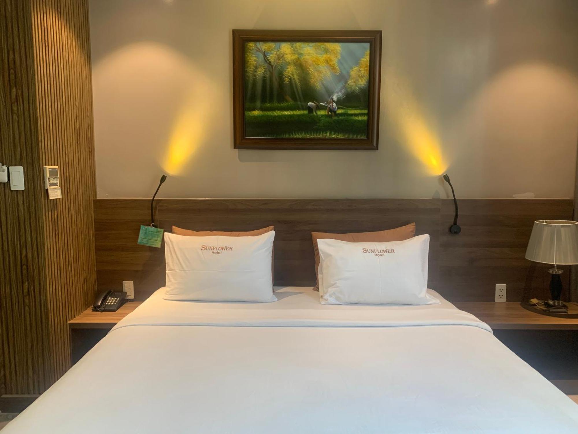 Sunflower Luxury Hotel Ho Chi Minh-staden Exteriör bild